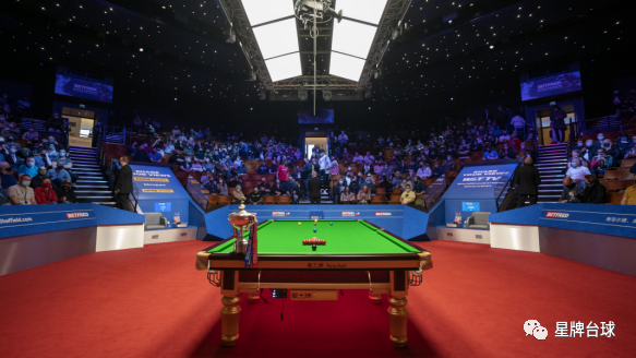 他在防守时 他在防守时