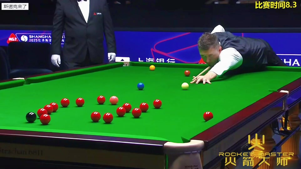 经在英超联 经在英超联